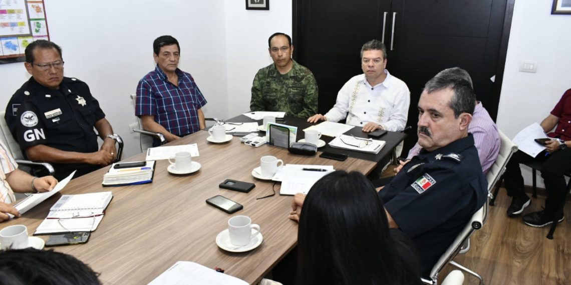 Preside Ismael Brito reunión de trabajo en materia de transportes