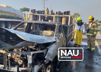 Se incendia camión de Gas Galgos