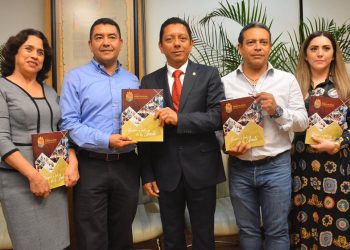 Entrega Llaven informe de actividades ante el Congreso; destaca restablecimiento del Estado de derecho