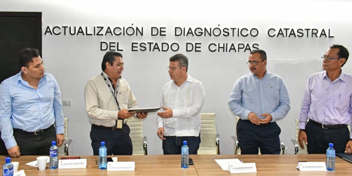 Recibe Ismael Brito diagnóstico de la gestión catastral en la entidad