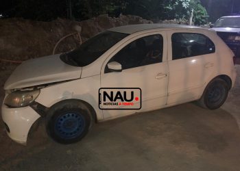 Abandonan vehículo chocado