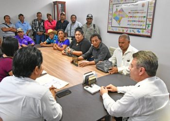Se reúnen Ismael Brito y comisariados ejidales de Cintalapa