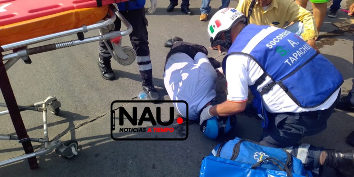 Taxista embiste a Motociclista