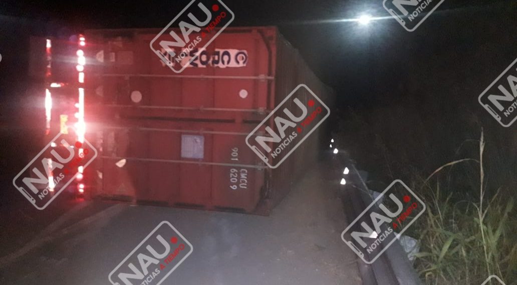 Vuelca Tráiler en Suchiate