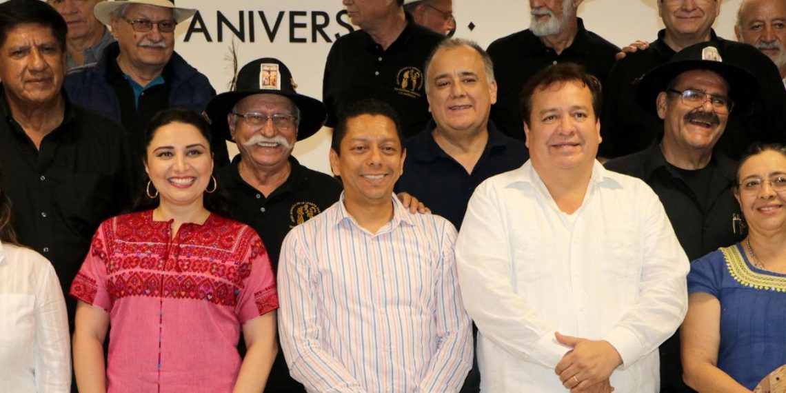 Reconoce Jorge Llaven aporte cultural de la Rial Academia de la Lengua Frailescana