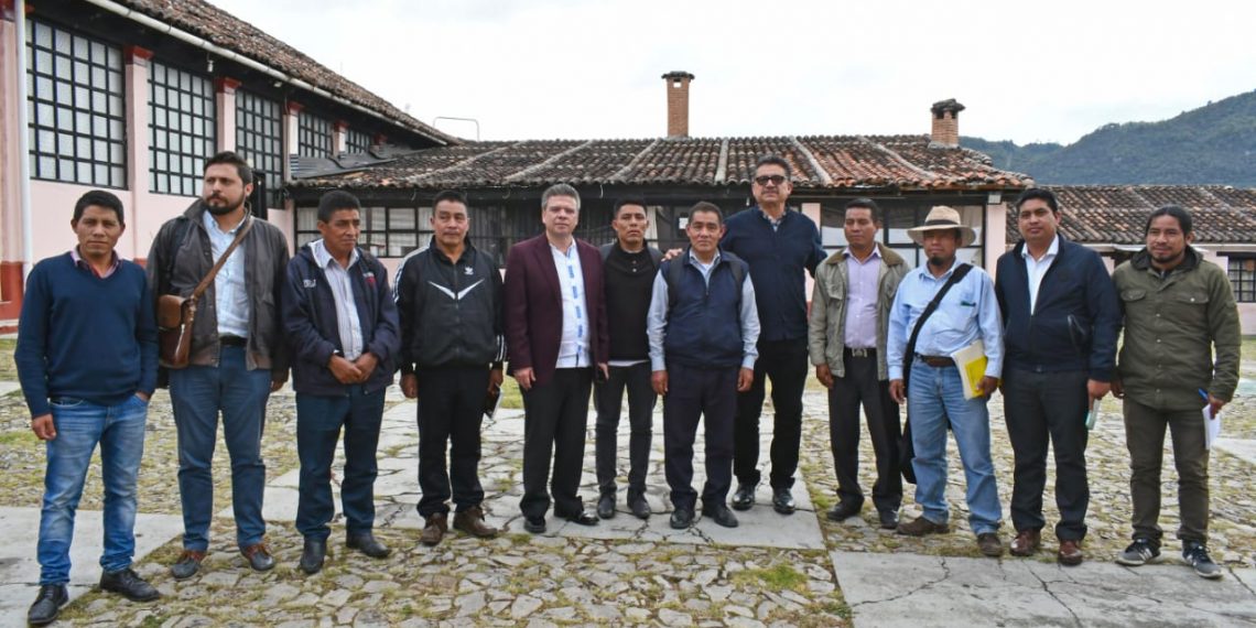 Gobiernos Federal y Estatal sumados para atender y responder a las demandas de la población de Acteal