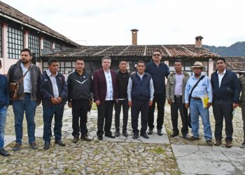 Gobiernos Federal y Estatal sumados para atender y responder a las demandas de la población de Acteal