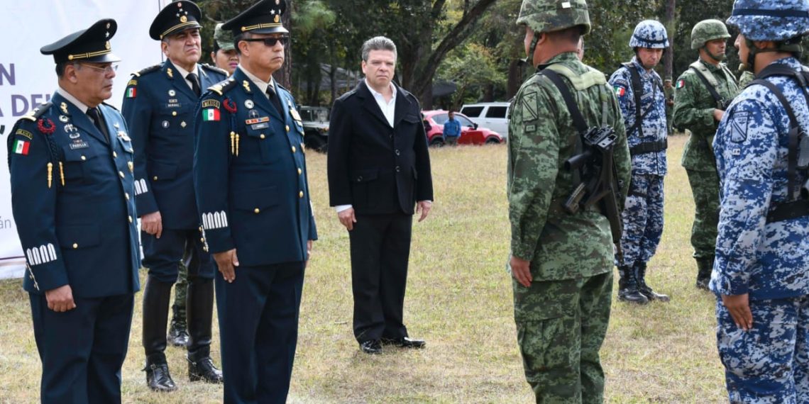 Atestigua Ismael Brito toma de posesión del nuevo comandante de la 39 Zona Militar