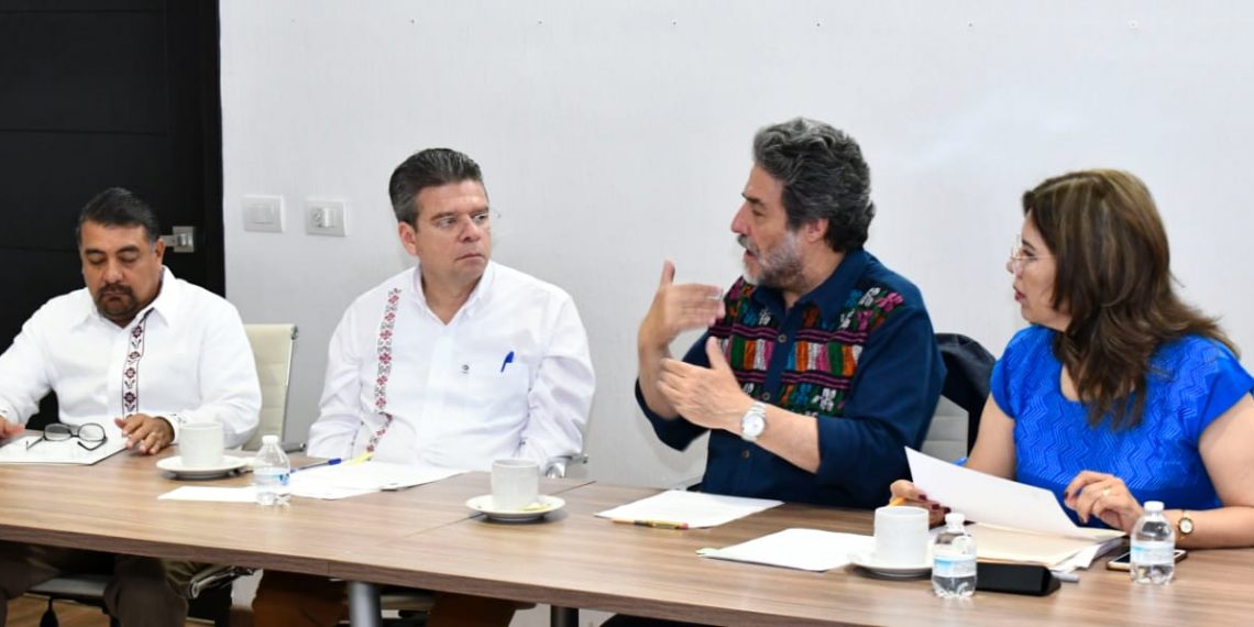 Gobierno, comprometido con enaltecer la función educativa de las normales: Ismael Brito