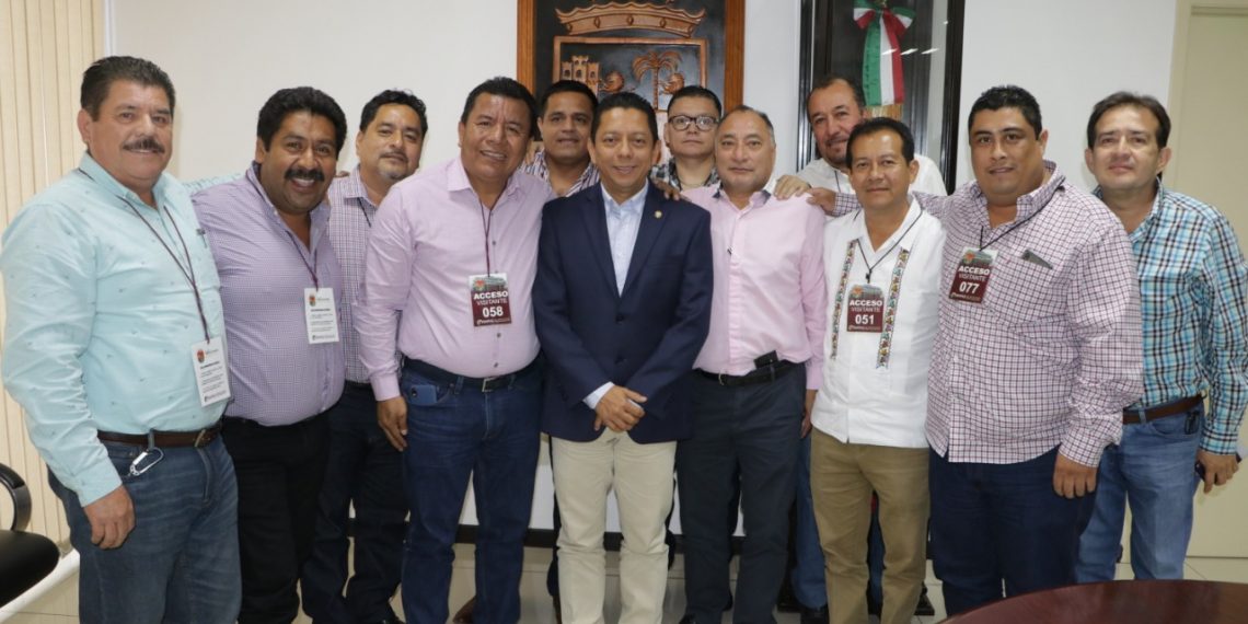 Recibe fiscal general a líderes de distintos sectores del Soconusco