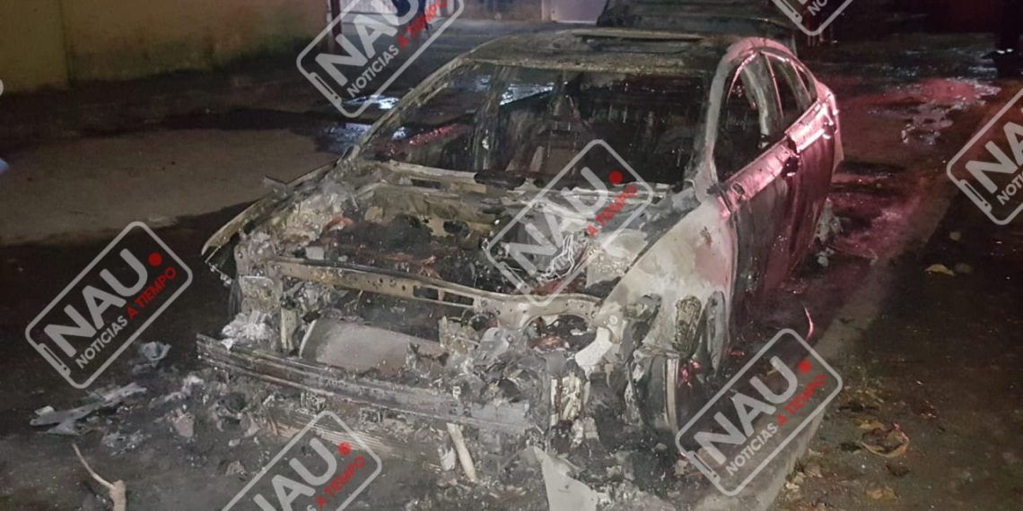 Se incendia vehículo