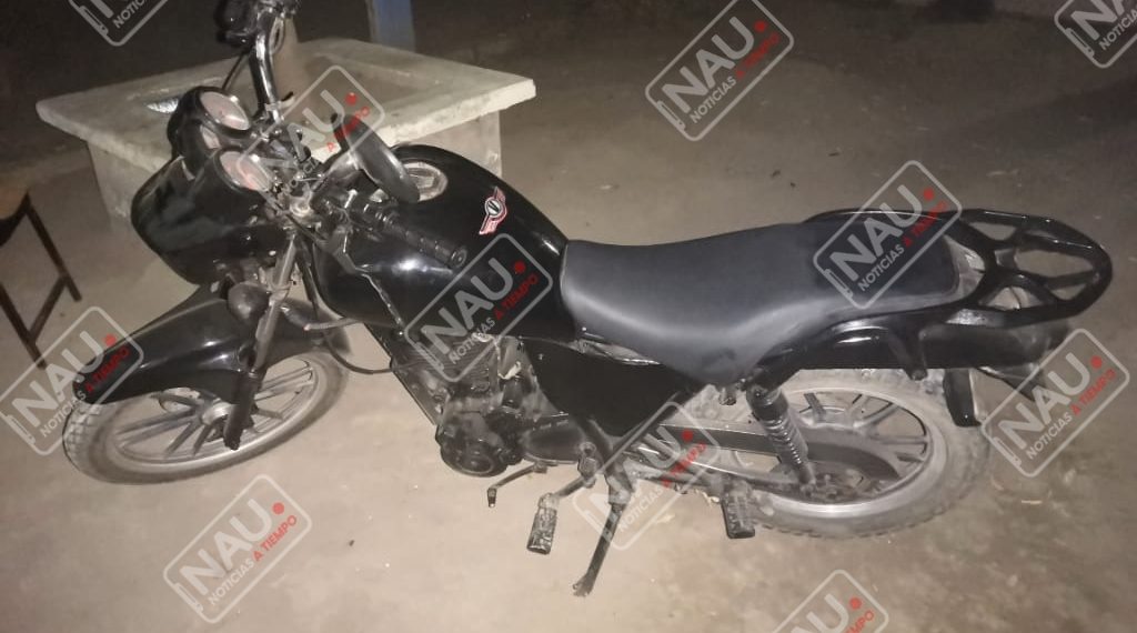 Detienen a sujeto con motocicleta robada