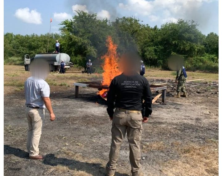 Incinera FGR Más De 50 Kilos De Narcótico En Chiapas