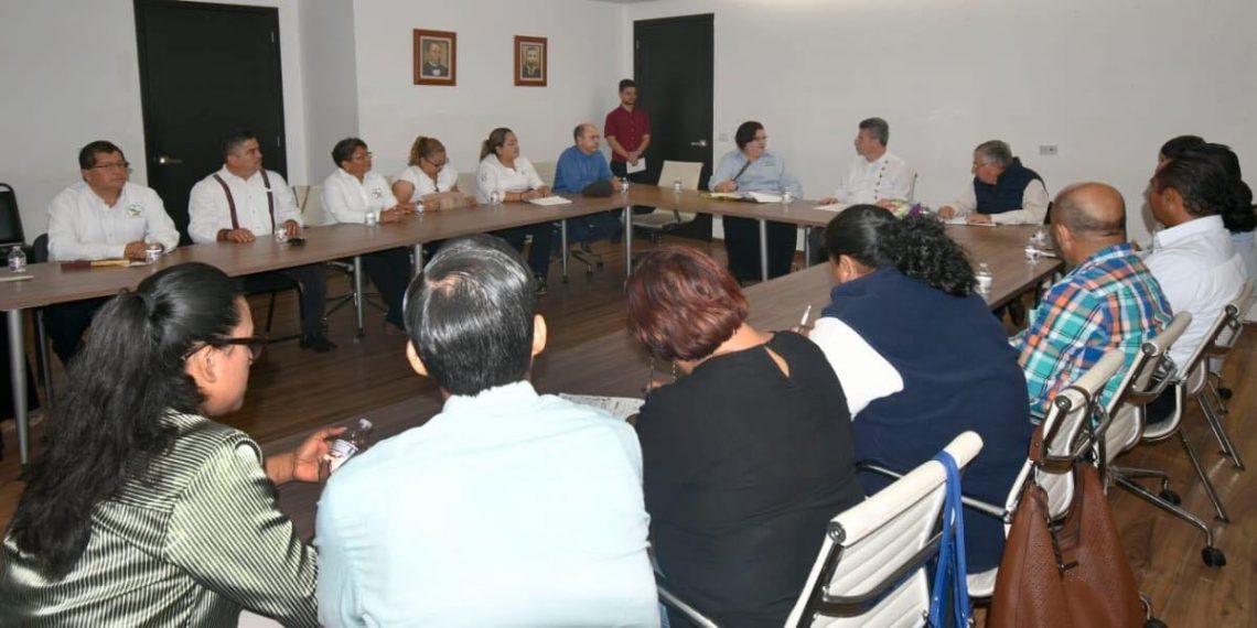 Recibe Ismael Brito a integrantes de la Sección 13 del Sindicato de Trabajadores del Sistema Nacional de Salud