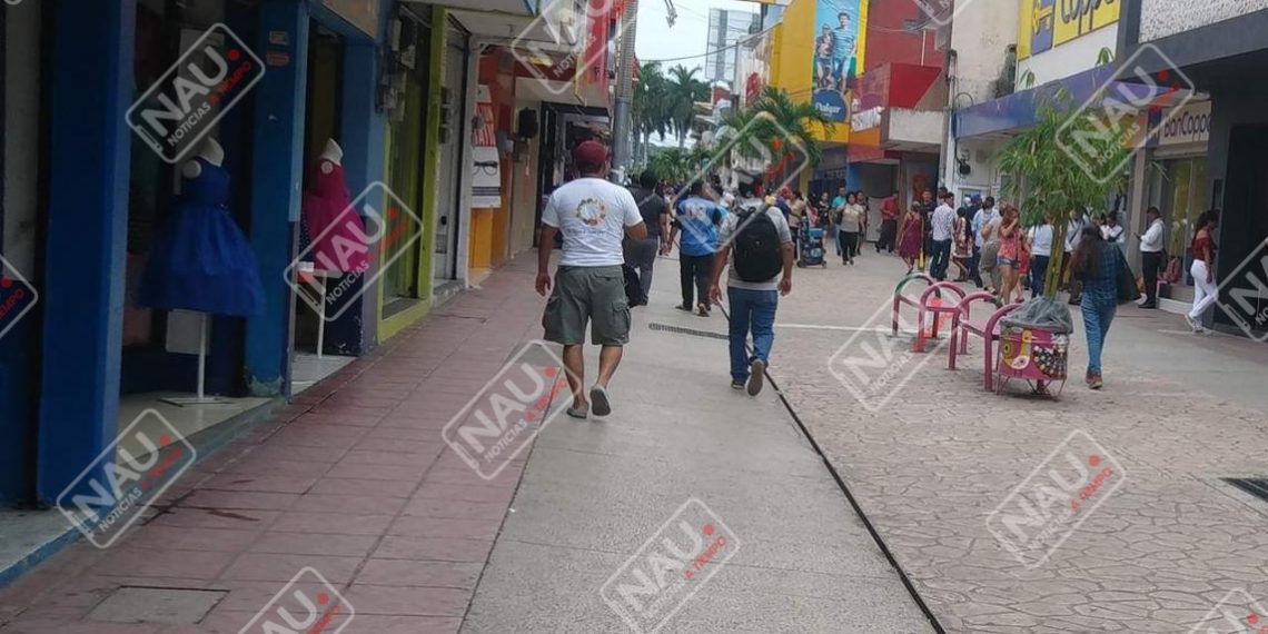 Le robaron más de 7 mil pesos en el sendero peatonal