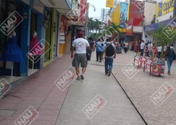 Le robaron más de 7 mil pesos en el sendero peatonal