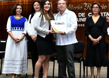 Entrega Ismael Brito constancias de capacitación en trasparencia a los ayuntamientos