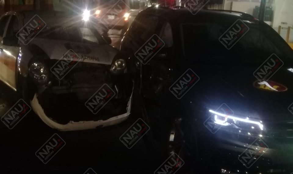 Choque en la 8ª poniente y 6ª avenida sur