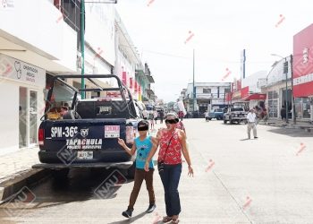 Batalla campal en el primer cuadro de la ciudad