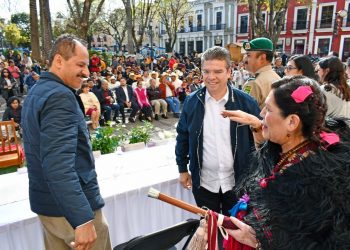 Atestigua Ismael Brito entrega de Bastón de Mando a alcaldesa de SCLC