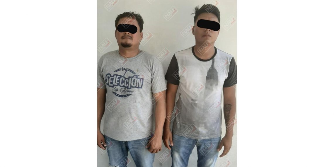 Detienen a dos personas con bolsitas de marihuana