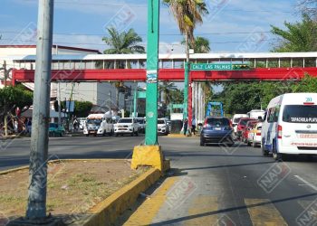 Tres sujetos que se dedican a limpiar parabrisas, robaron a dos mujeres que se desplazaban en su vehículo