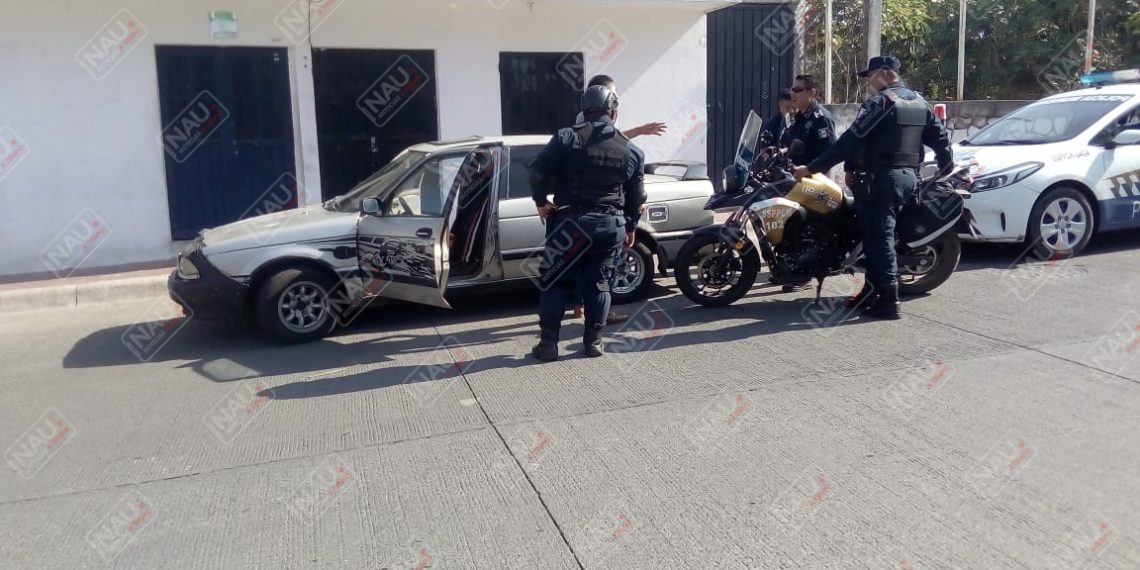 Policías municipales localizan vehículo robado