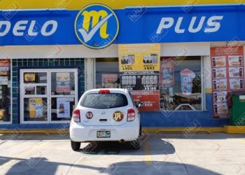 Empleado se robó el dinero y abarrotes de la venta de un Modelo Plus