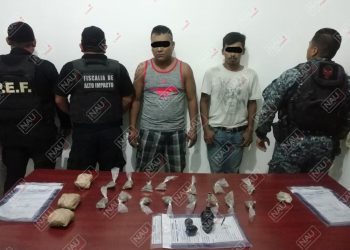 Detienen a dos presuntos narcomenudistas en Suchiate