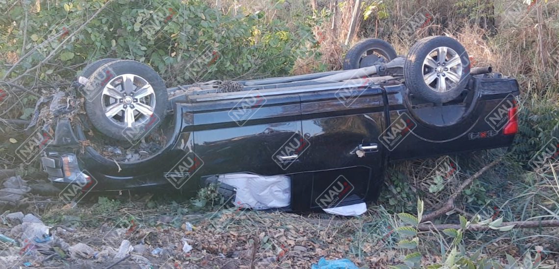 Vuelca vehículo en el Libramiento sur poniente de Tapachula