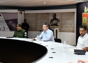 Se reúne Ismael Brito con autoridades de Aldama y Chenalhó