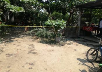 Campesino se bronco-aspiro en el patio de su casa