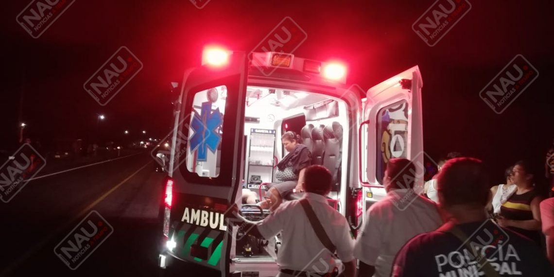 Motociclista derrapa con su motocicleta