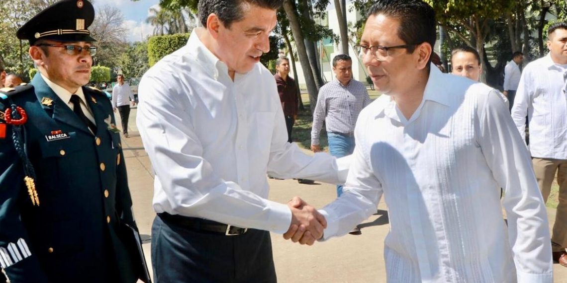 Atestigua Llaven toma de protesta de nuevo comandante de la VII Región Militar