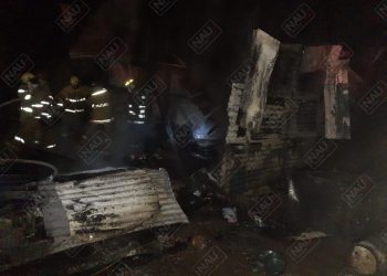 Incendian una casa en los Pinos