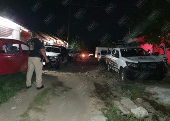 Casi le vuelan la mano frente a su casa