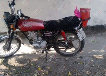 Aseguran motocicleta que fue abandonada en el Fraccionamiento primavera