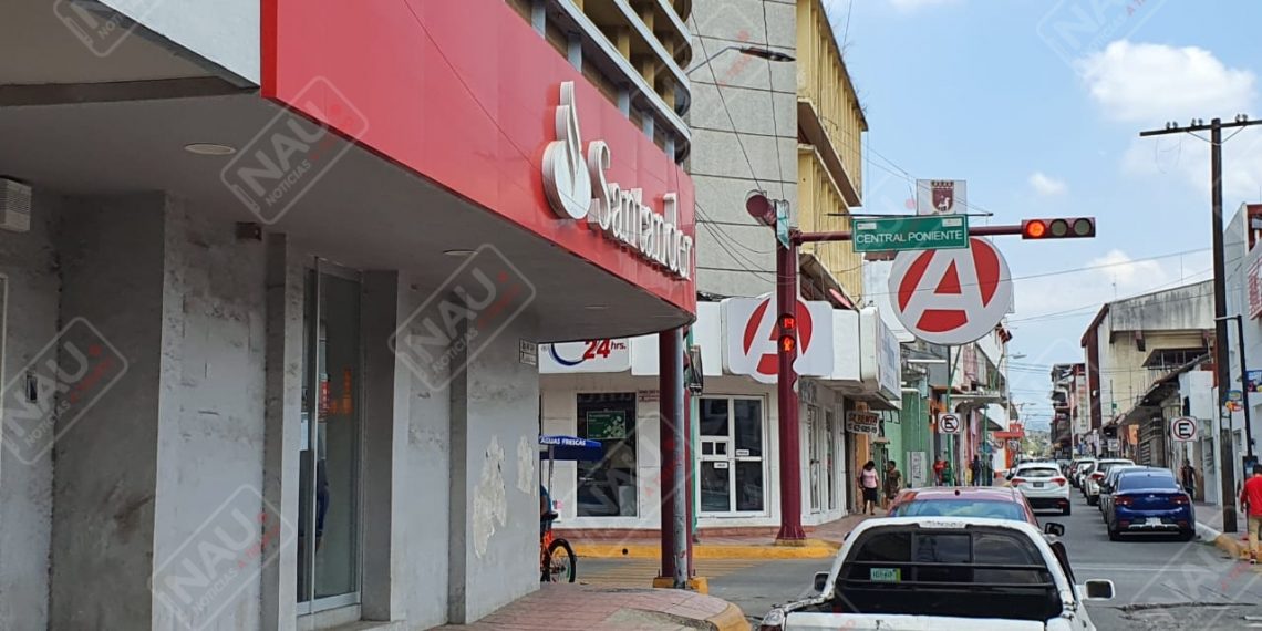 Acusan a dos migrantes extra-continentales de robar 18 mil 300 pesos