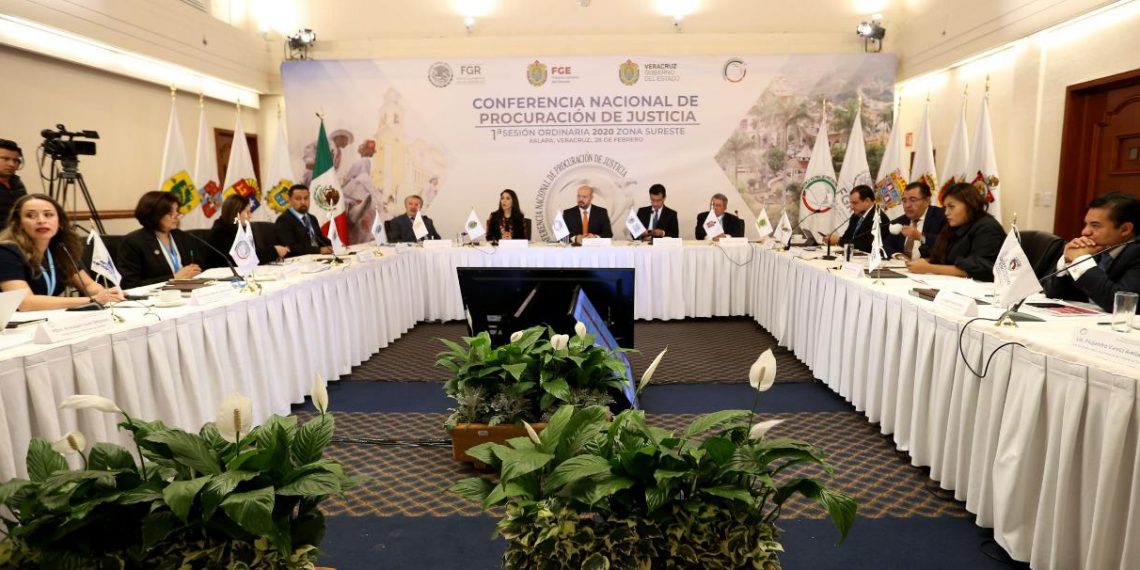 Participa Fiscalía en Conferencia Nacional de Procuradores en Xalapa