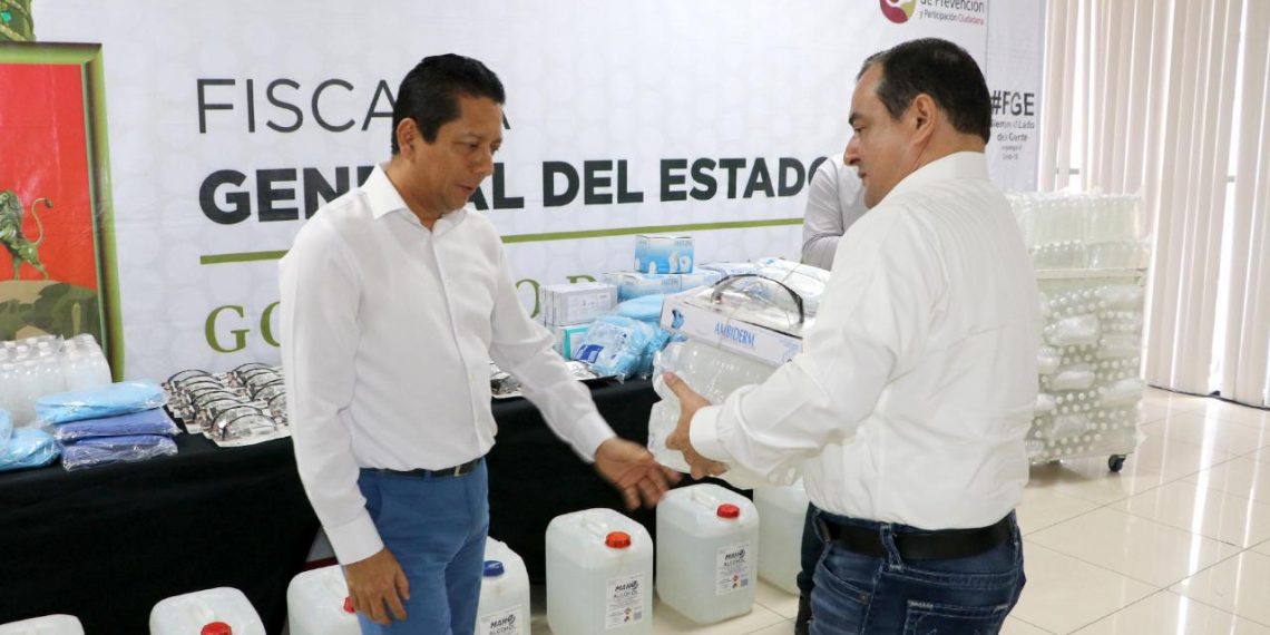 Suman esfuerzos FGE y UPChiapas en materia sanitaria y atención a víctimas del delito: Llaven