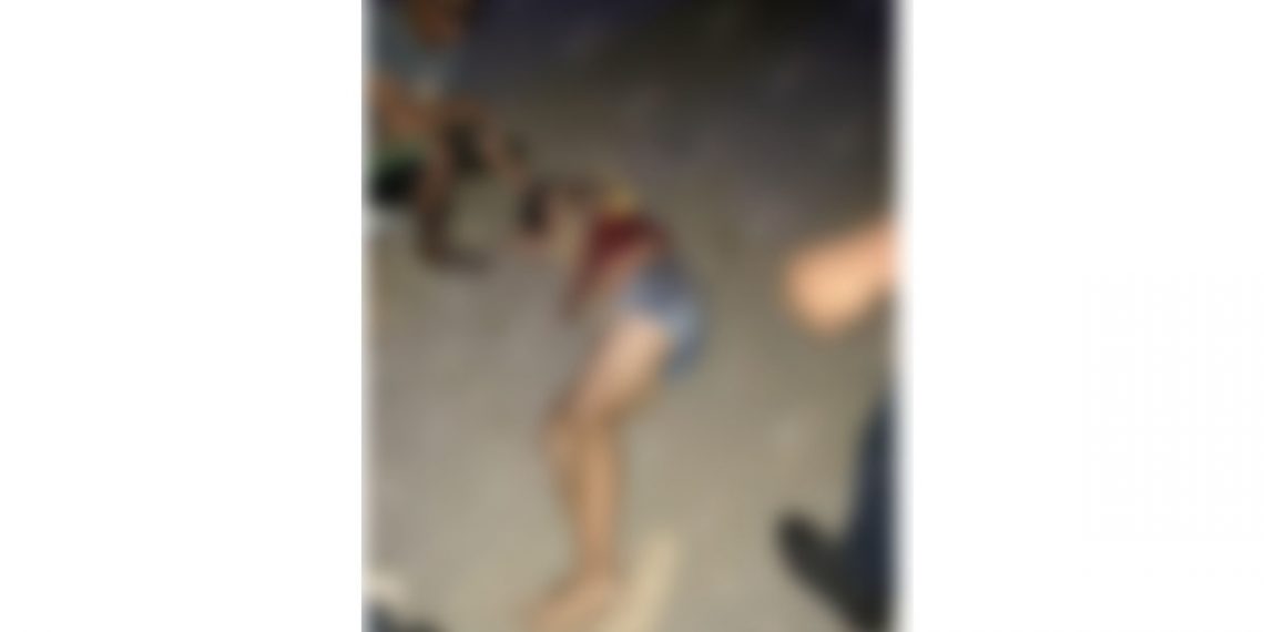 Muere mujer tras ser atacada a balazos en un asalto