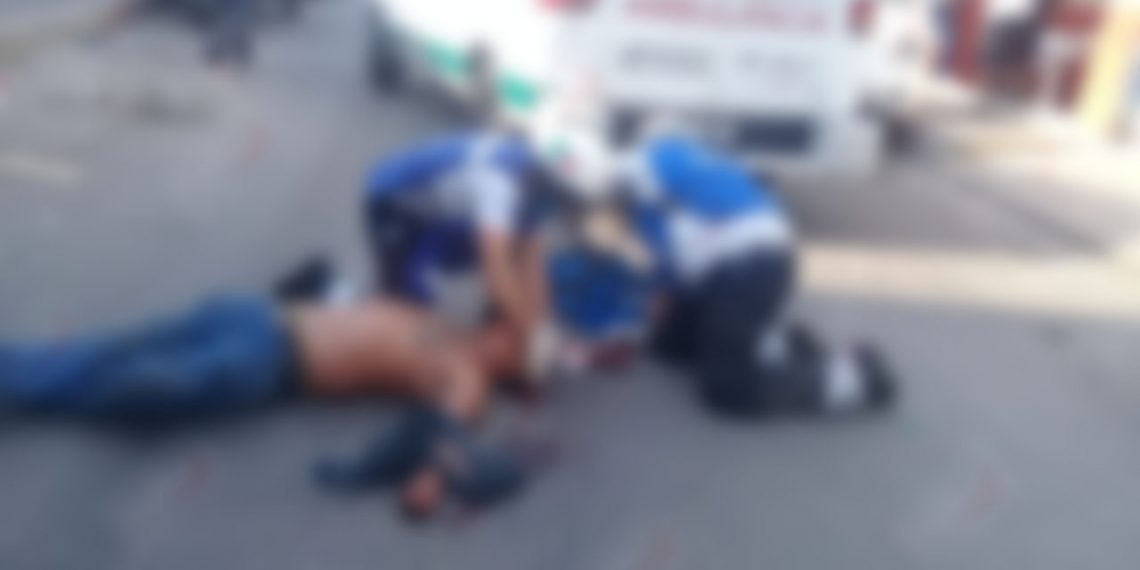 Casi lo mata su mujer de una pedrada al encontrarlo con otra mujer