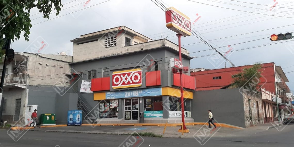 Delincuentes regresan a asaltar el mismo Oxxo