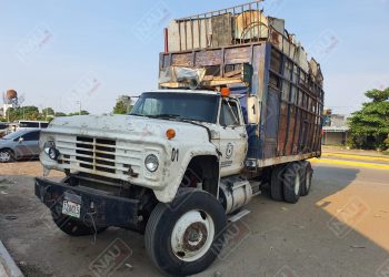 Detienen a un señor con chatarra