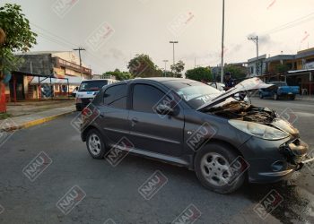 Dijeron tener la luz verde del semáforo y terminaron ocasionando accidente