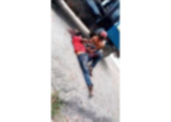 Motociclista casi mata a una persona al agredirlo de un machetazo en la cabeza