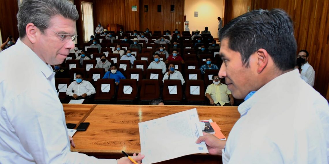 Fortalece Ismael Brito el diálogo con comuneros de Aldama