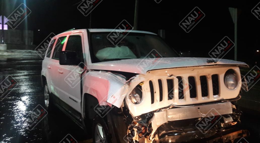 Conductor se dio a la fuga tras ocasionar accidente; dos lesionados