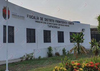 Delincuentes se roban una motocicleta