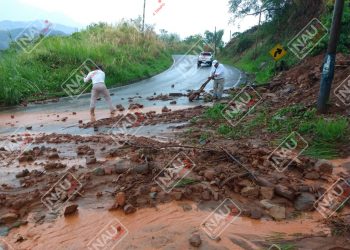 Lluvias ocasionan pequeño derrumbe en Escuintla